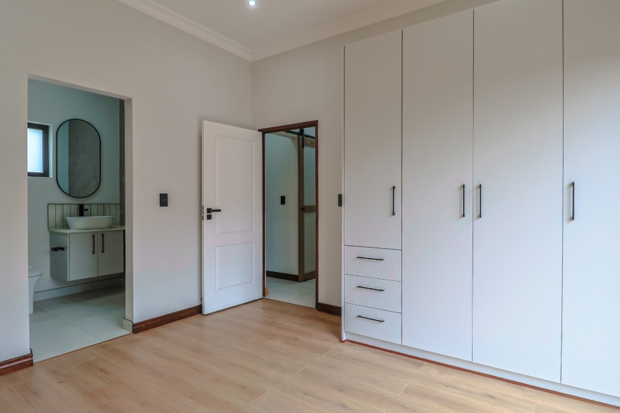 4 Bedroom Property for Sale in Landsmeer Residential Estate North West